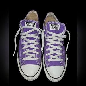 Purple Converse All Stars Chuck Taylor's